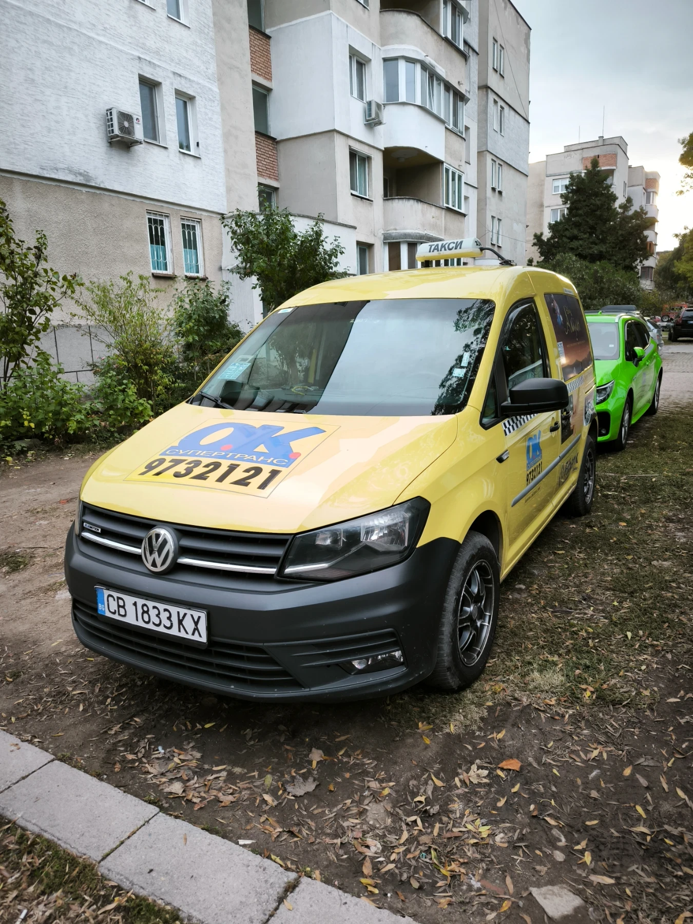 VW Caddy, снимка 2 - Автомобили и джипове - 54979408