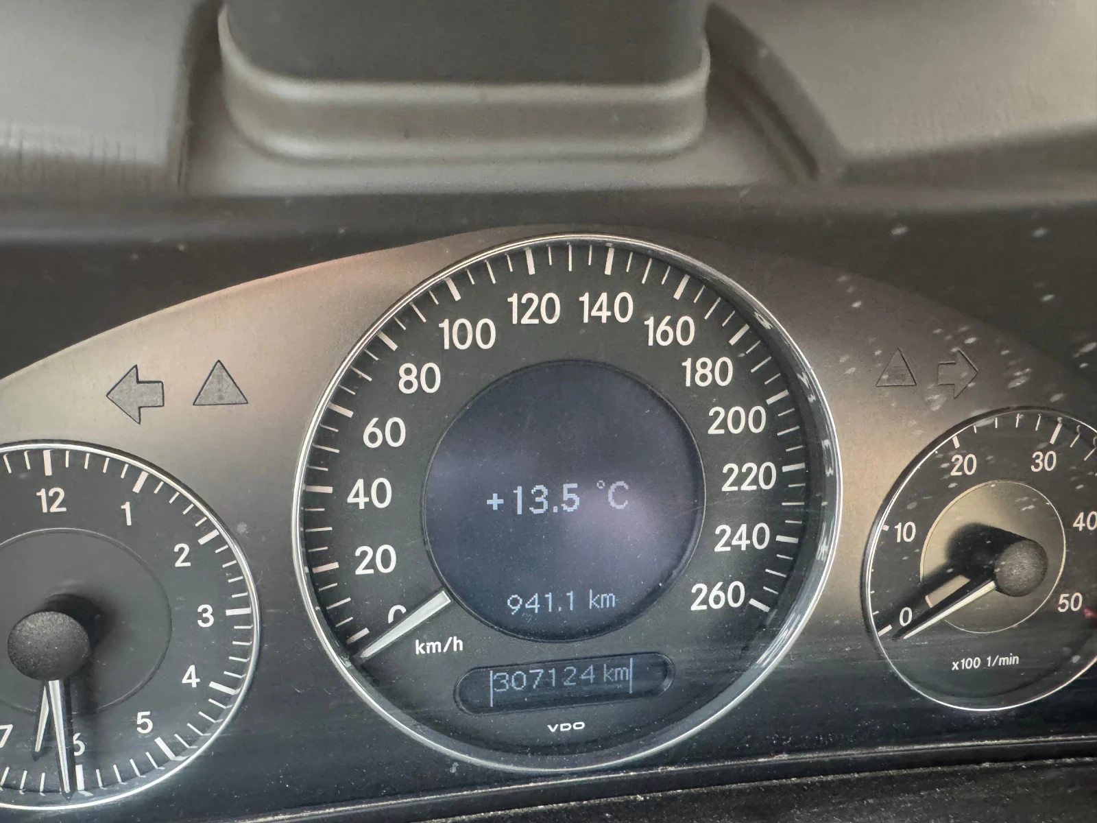 Mercedes-Benz CLK CLK 270 CDI Coupe, снимка 9 - Автомобили и джипове - 55087340