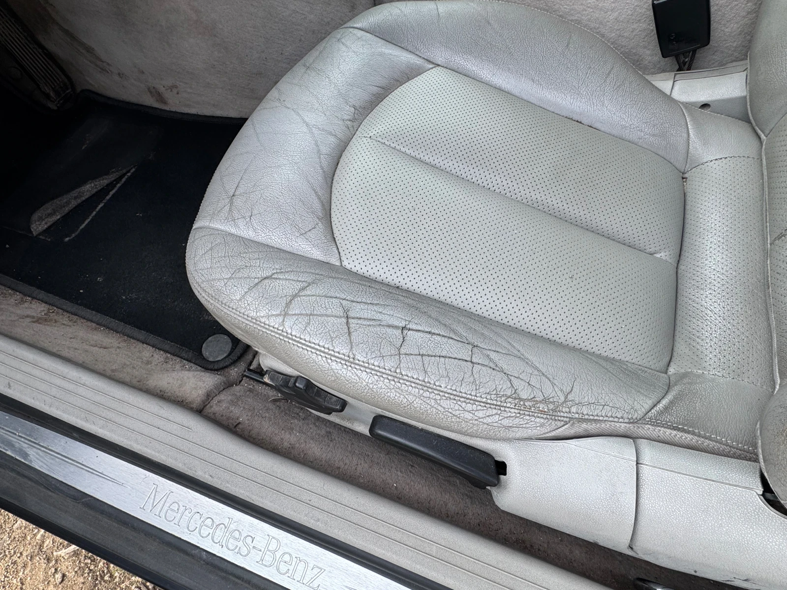 Mercedes-Benz CLK CLK 270 CDI Coupe, снимка 8 - Автомобили и джипове - 55087340