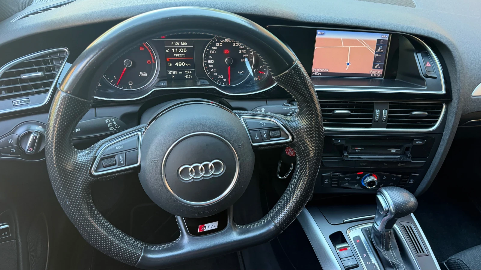 Audi A4 Quattro-S line, снимка 8 - Автомобили и джипове - 55726733