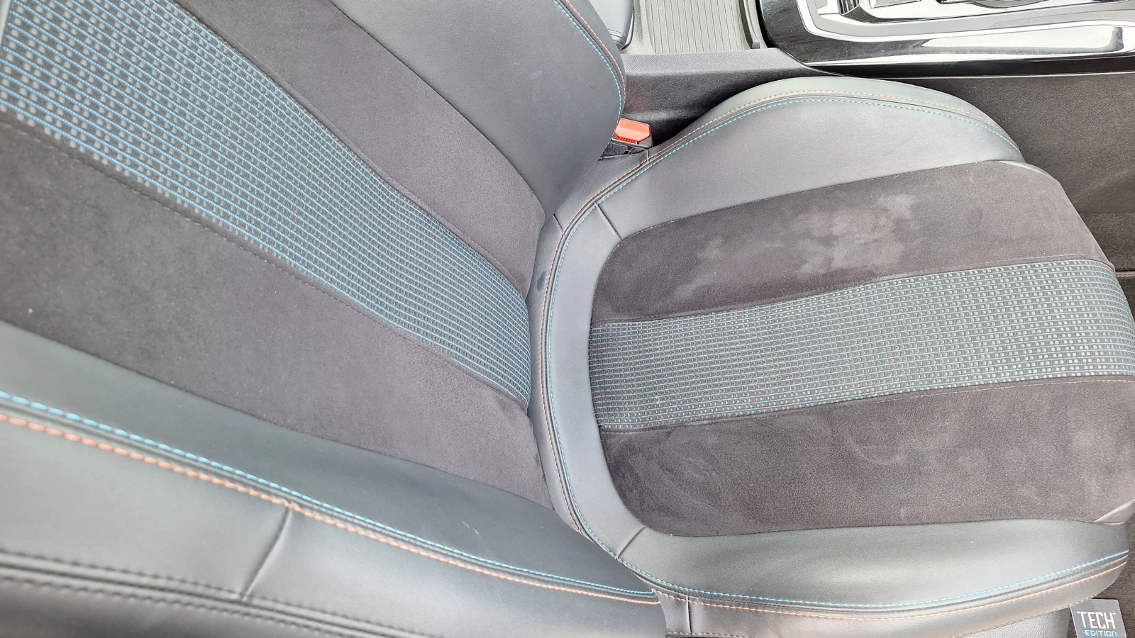 Peugeot 308 1500HDI TECHedition, снимка 17 - Автомобили и джипове - 55947801