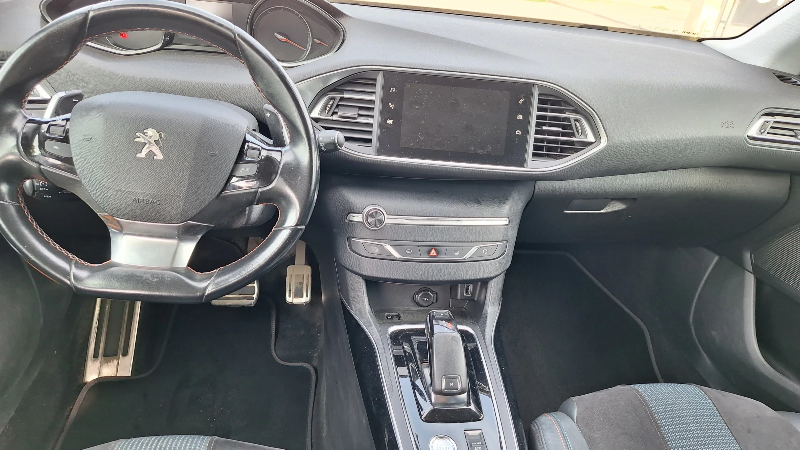Peugeot 308 1500HDI TECHedition, снимка 16 - Автомобили и джипове - 55947801