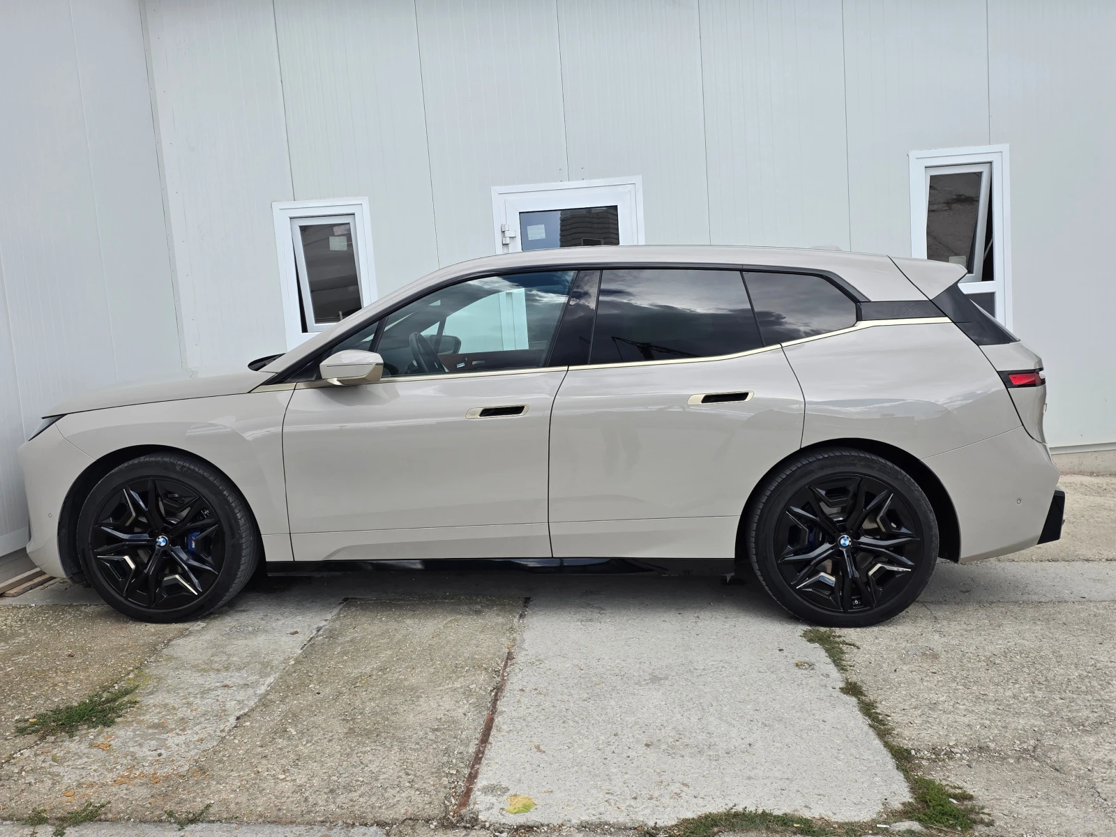 BMW iX 60 М Лизинг, снимка 8 - Автомобили и джипове - 56532187