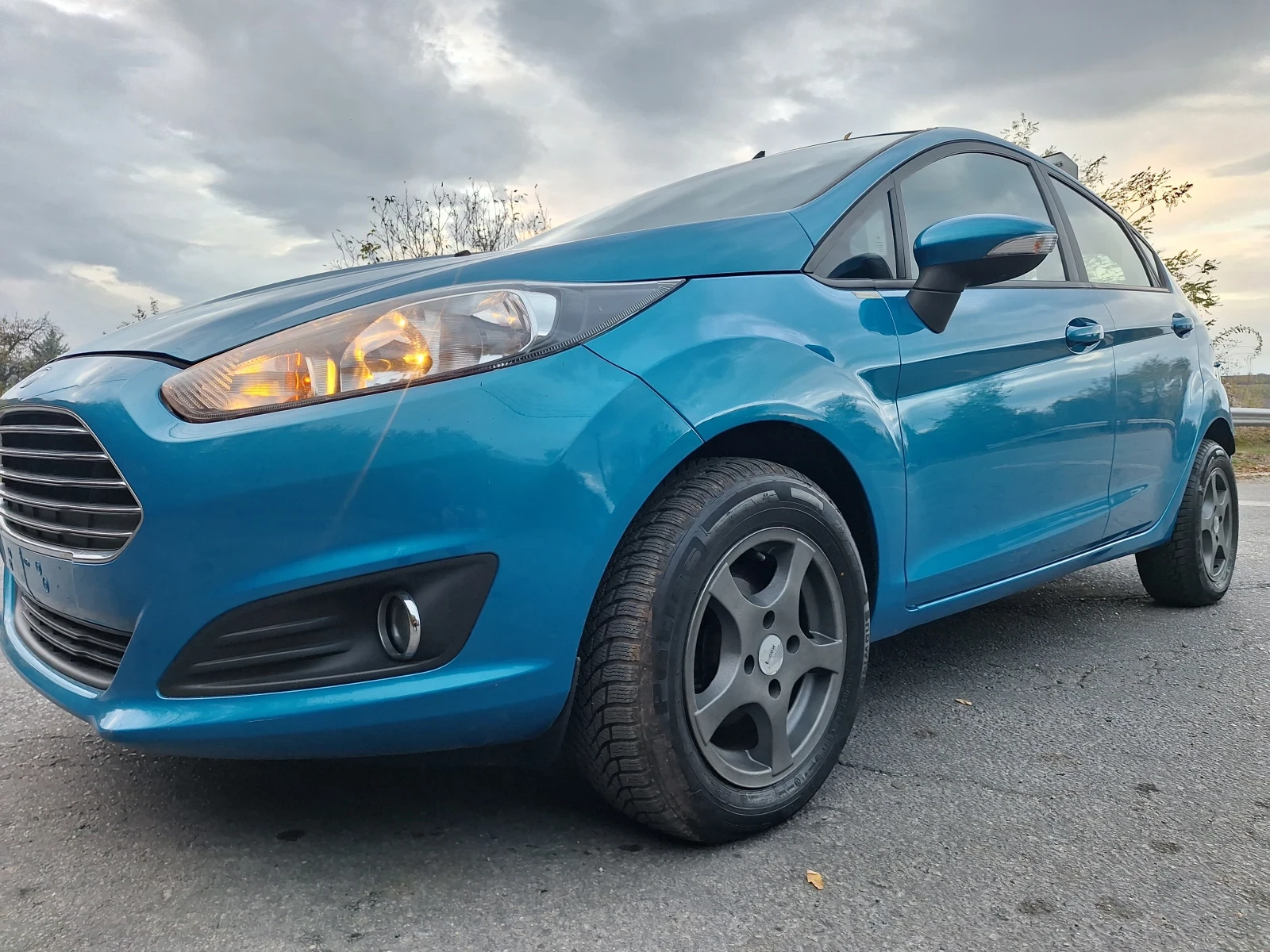Ford Fiesta 1.0 -80 к.с , снимка 2 - Автомобили и джипове - 56691622
