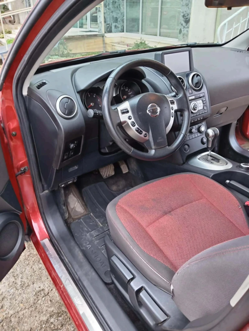 Nissan Qashqai 2.0 TDI, снимка 8 - Автомобили и джипове - 52860800