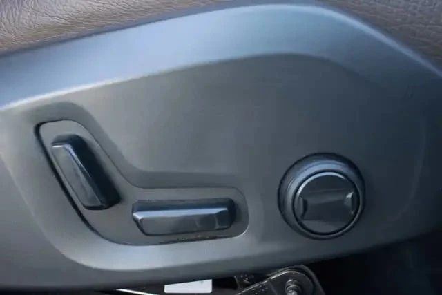 Volvo XC60 / B5 Plus Dark / AWD / Mild-Hybrid / CARFAX / , снимка 15 - Автомобили и джипове - 53285480