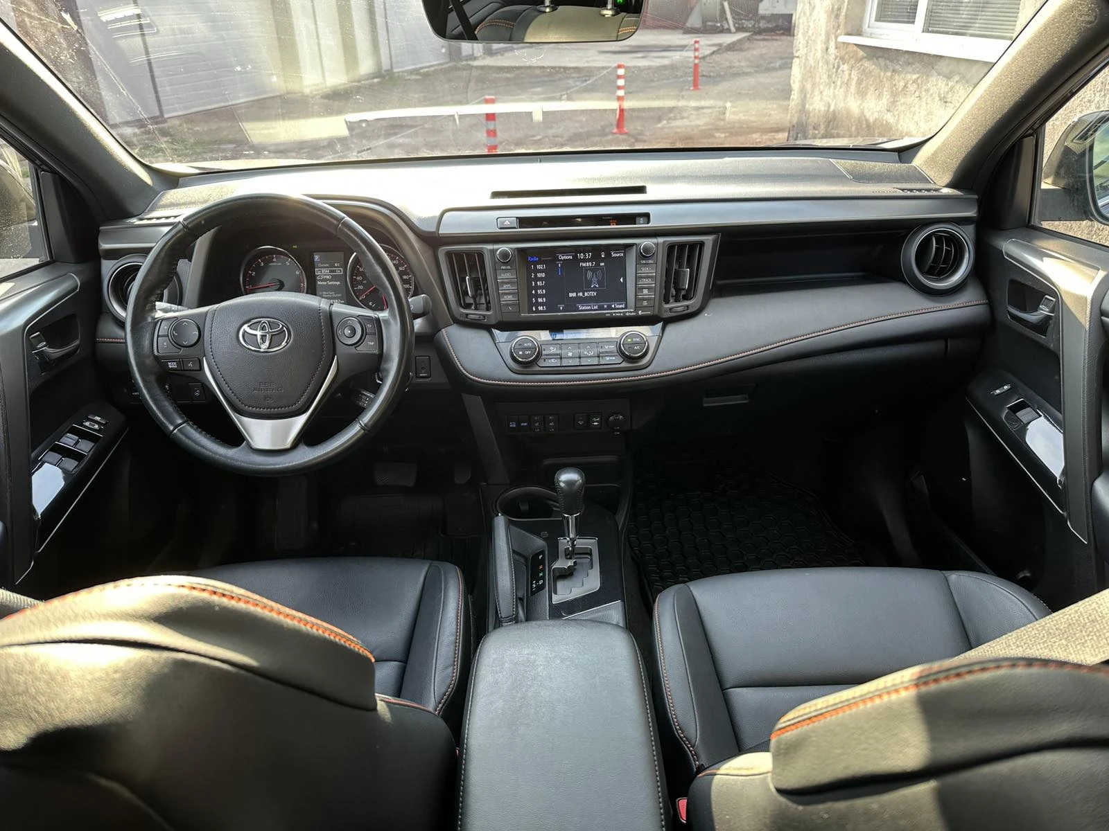 Toyota Rav4 SE 2.5 VVTI 4X4 - изображение 8