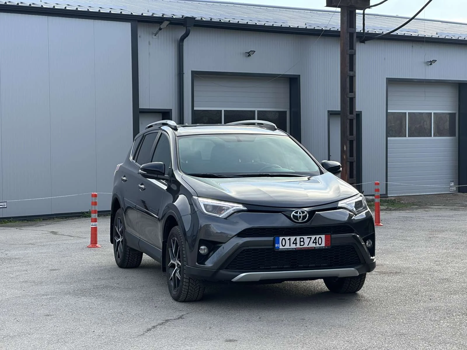 Toyota Rav4 SE 2.5 VVTI 4X4 - изображение 2