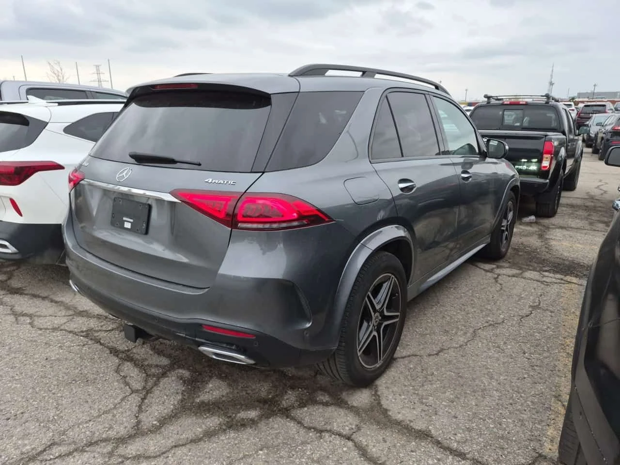 Mercedes-Benz GLE 350 AMG-LINE| DISTRONIC| HUD| BURMESTER| 2 КЛЮЧА| PANO, снимка 3 - Автомобили и джипове - 54460266