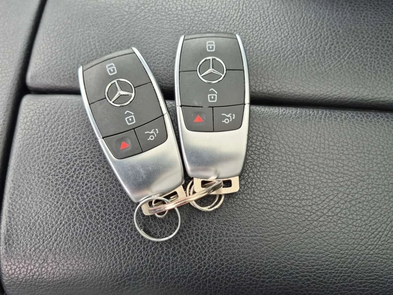 Mercedes-Benz GLE 350 AMG-LINE| DISTRONIC| HUD| BURMESTER| 2 КЛЮЧА| PANO, снимка 12 - Автомобили и джипове - 54460266