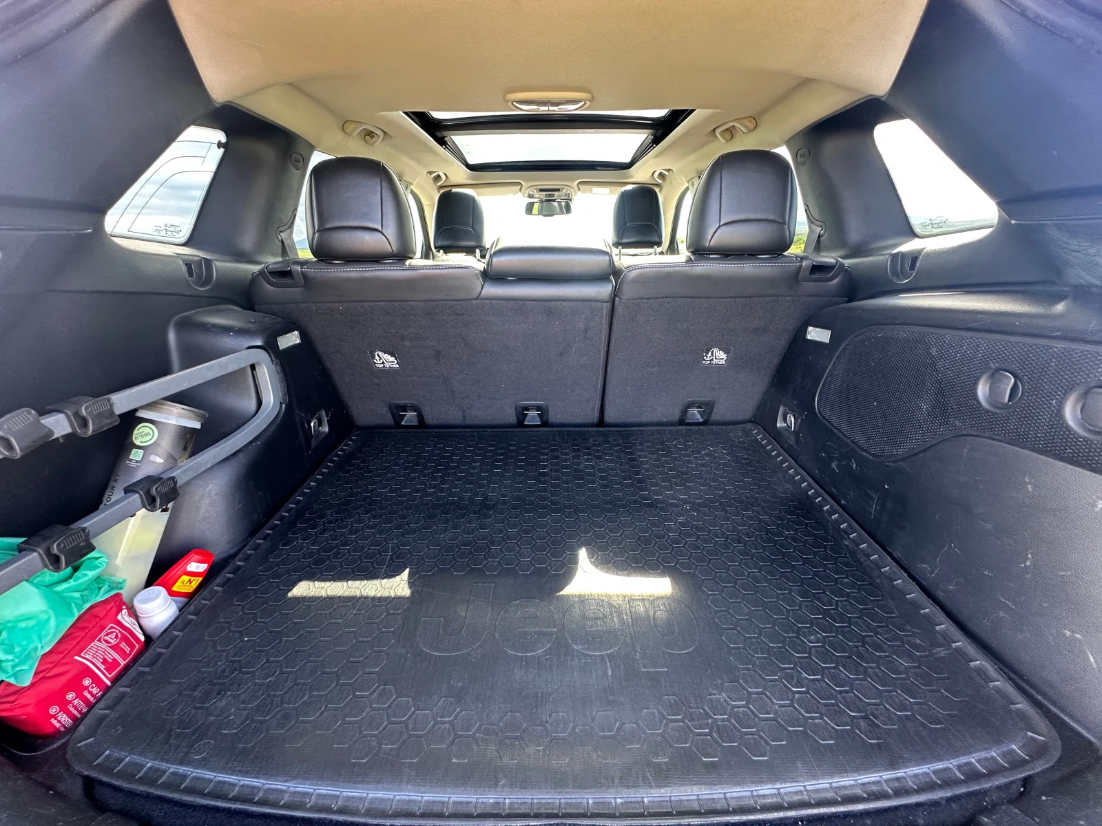 Jeep Cherokee, снимка 15 - Автомобили и джипове - 54586496