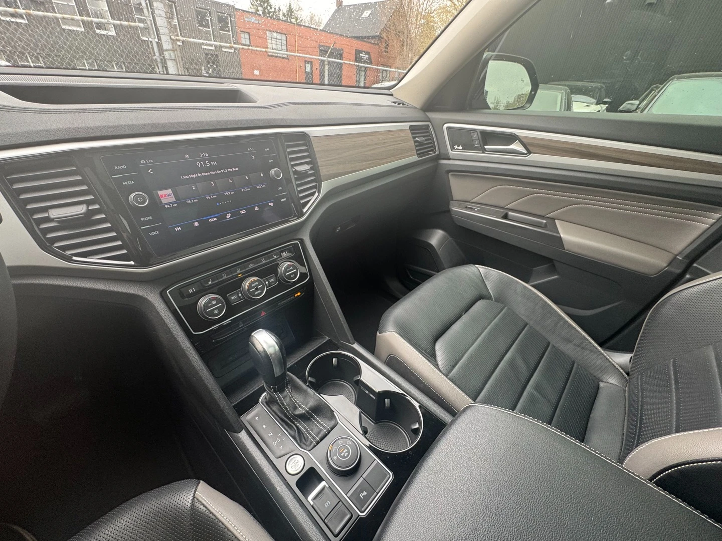 VW Atlas Highline 4Motion | Digital Cockpit | Panoramic, снимка 15 - Автомобили и джипове - 55135503