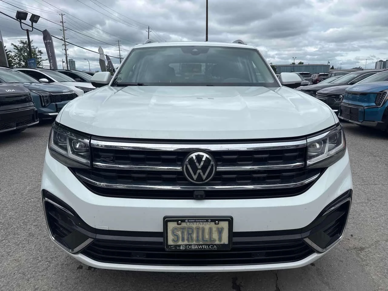 VW Atlas Execline | CARFAX | АВТОКРЕДИТ, снимка 2 - Автомобили и джипове - 55598586