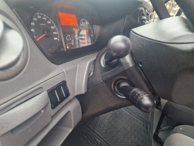 Iveco 35c15 3.0HPI 7места швейцарски , снимка 16 - Бусове и автобуси - 52838963