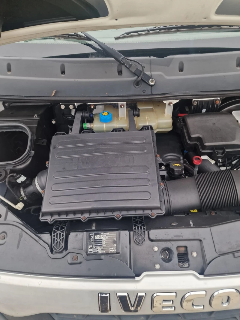 Iveco 35c15 3.0HPI 7места швейцарски , снимка 13 - Бусове и автобуси - 52838963