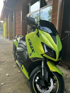     Yamaha T-max 530 LED 2016