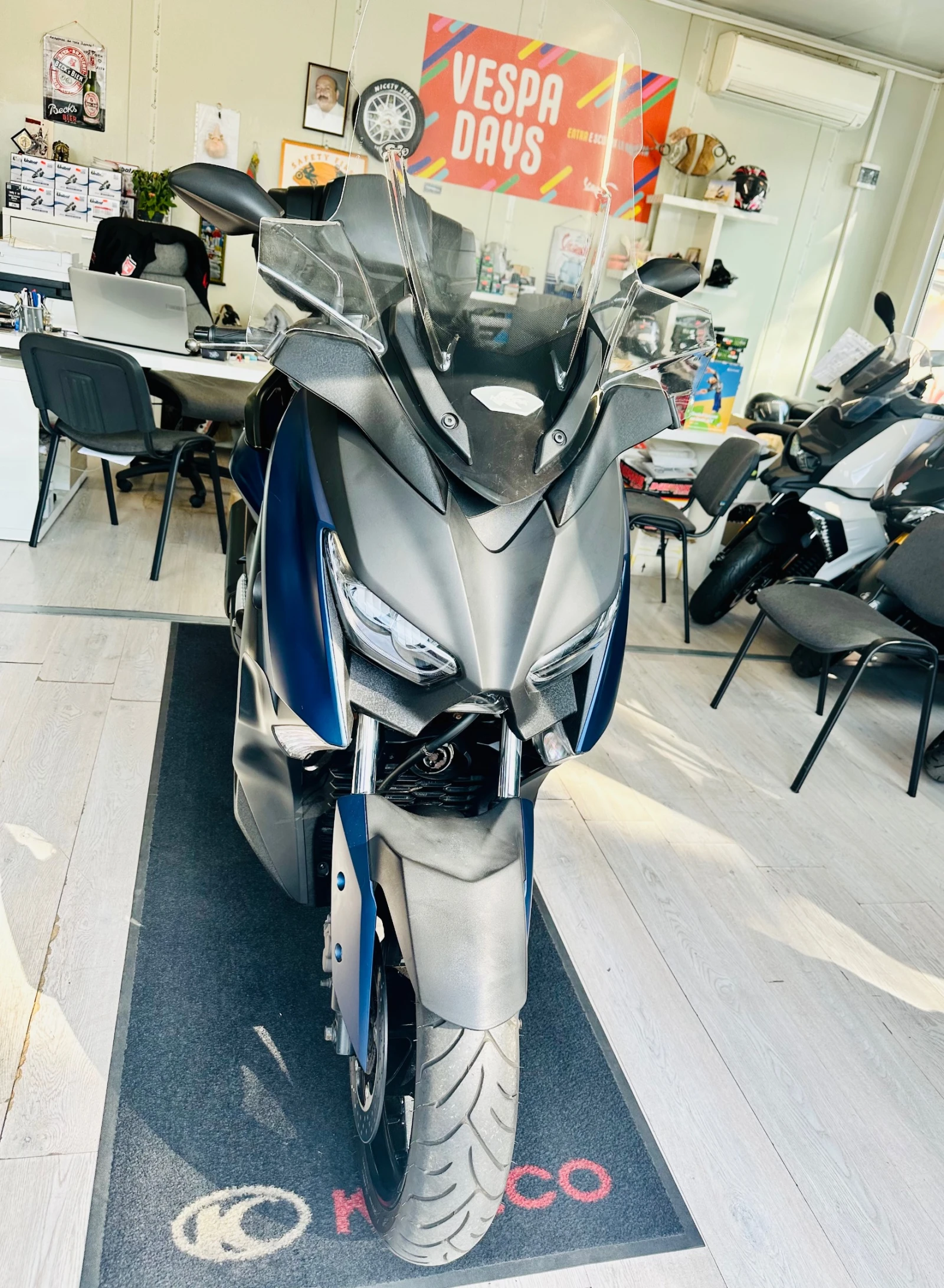 Yamaha X-max 300i ABS/TC/LED 07.2018г., снимка 14 - Мотоциклети и мототехника - 54885424