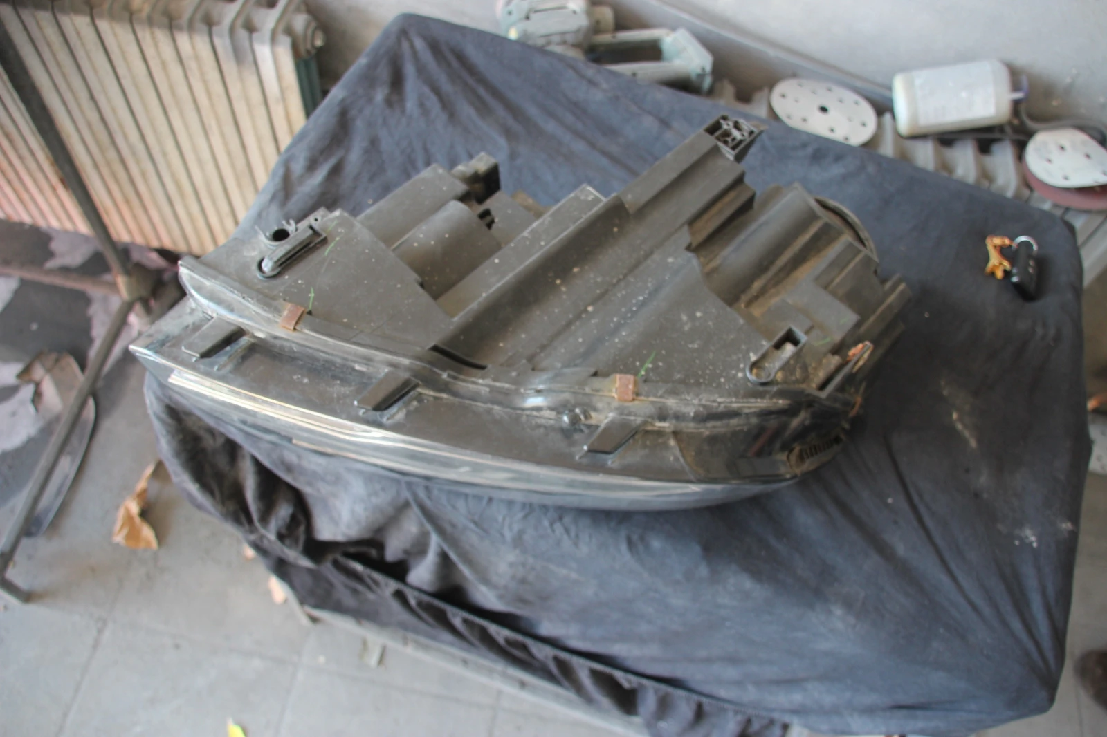 ДЕСЕН ФАР ЗА ТИГУАН 2019 г. VW TIGUAN , снимка 5 - Части - 54111445