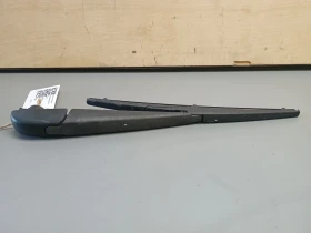 Рамо чистачка задно Тойота Рав 4 2.2д