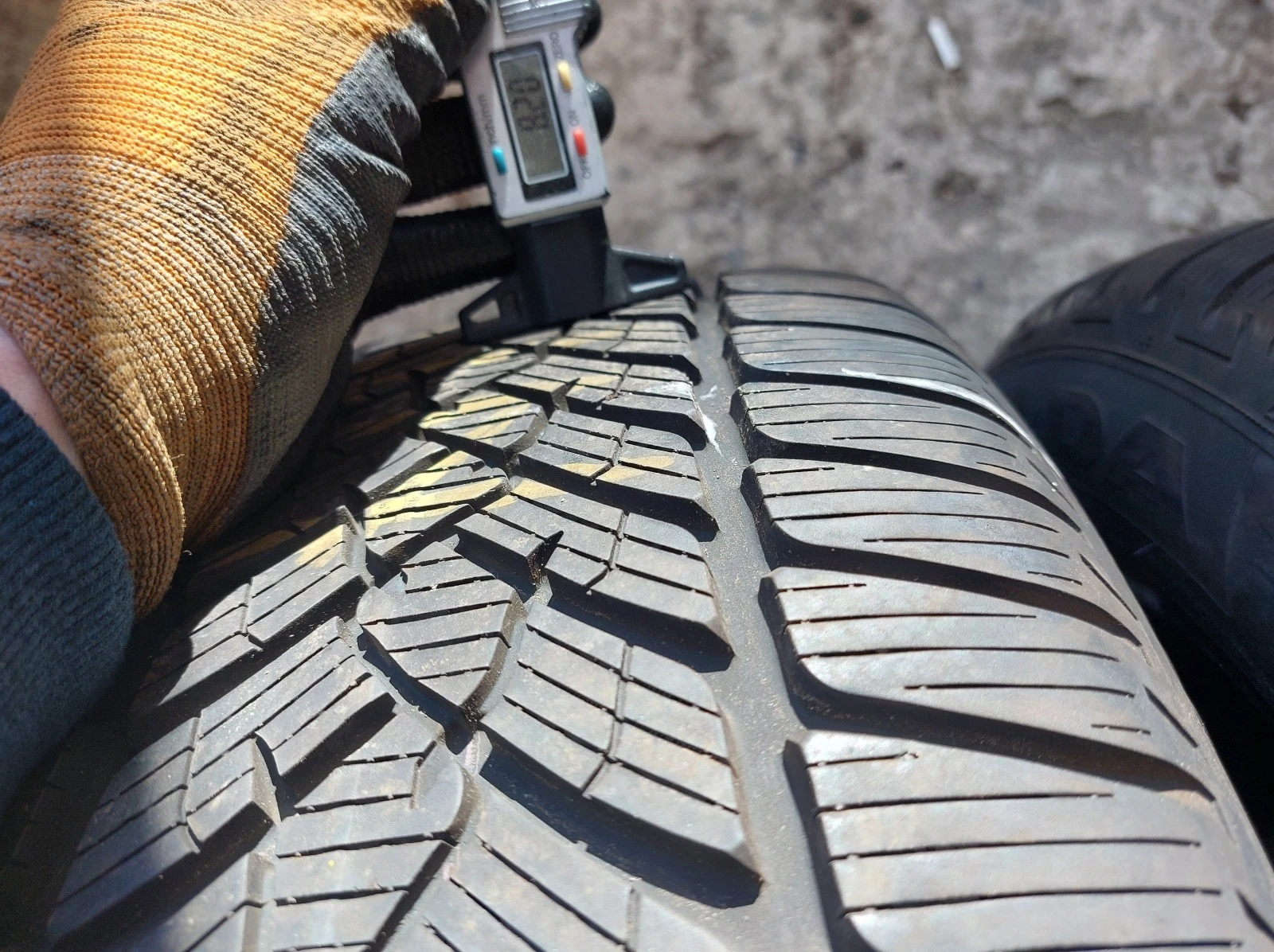 ���� 235/55R17 | Mobile.bg � ����������� 5