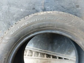 Гуми Всесезонни 235/55R17, снимка 7 - Гуми и джанти - 40475826