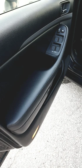 Toyota Avensis, снимка 12