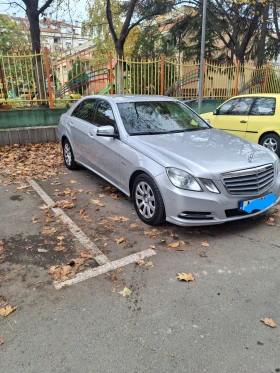 Mercedes-Benz E 200, снимка 1