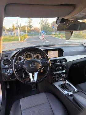 Mercedes-Benz C 220, снимка 13