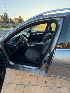 Mercedes-Benz C 220, снимка 12