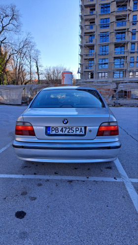 BMW 520, снимка 5 - Автомобили и джипове - 43996314