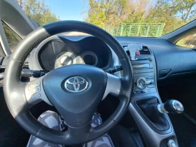 Toyota Auris, снимка 12