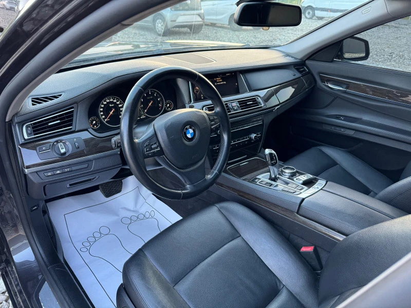 BMW 740, снимка 10 - Автомобили и джипове - 46380300