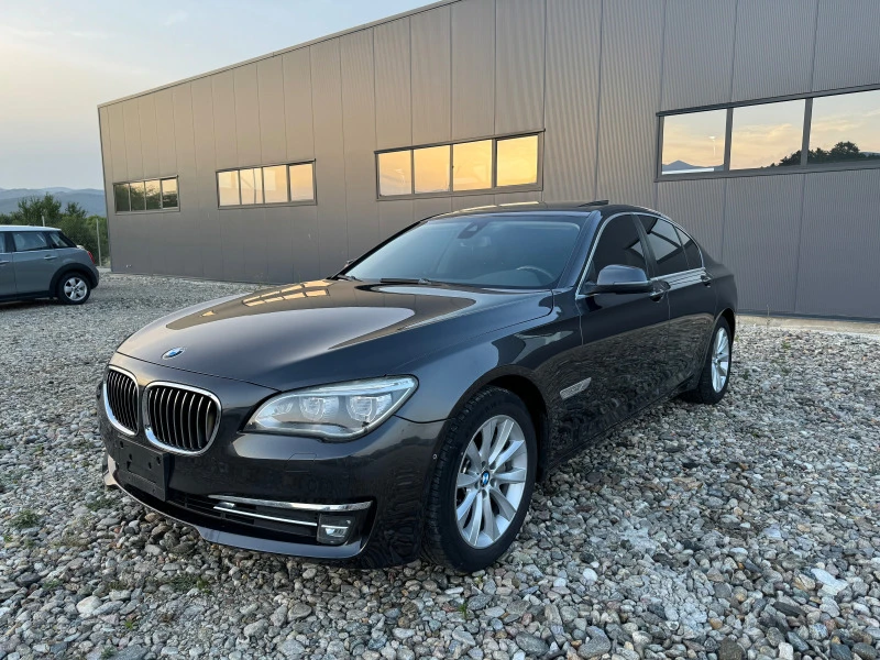 BMW 740, снимка 1 - Автомобили и джипове - 46380300