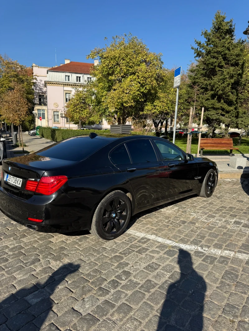 BMW 730, снимка 15 - Автомобили и джипове - 47681065