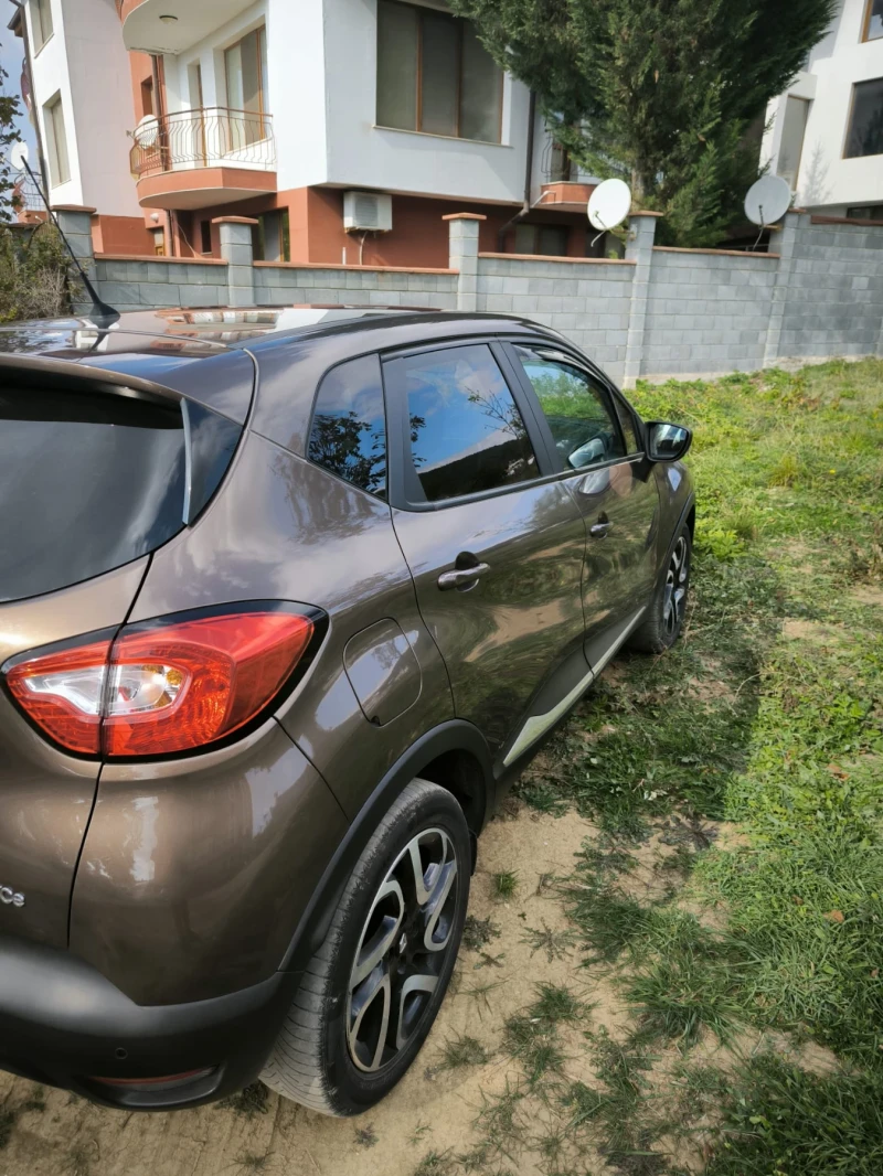 Renault Captur 09 Tce, снимка 5 - Автомобили и джипове - 47707430