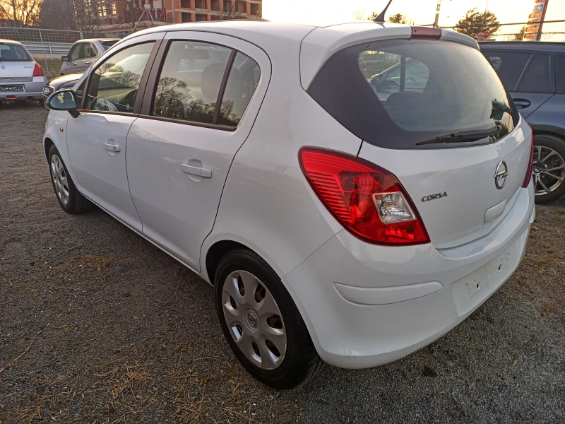 Opel Corsa 1.2i, снимка 6 - Автомобили и джипове - 49452881