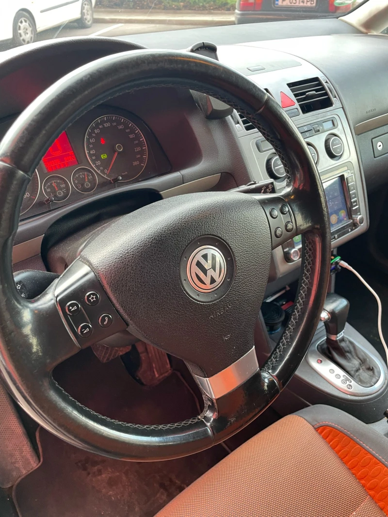 VW Touran CROSS, снимка 9 - Автомобили и джипове - 52596999