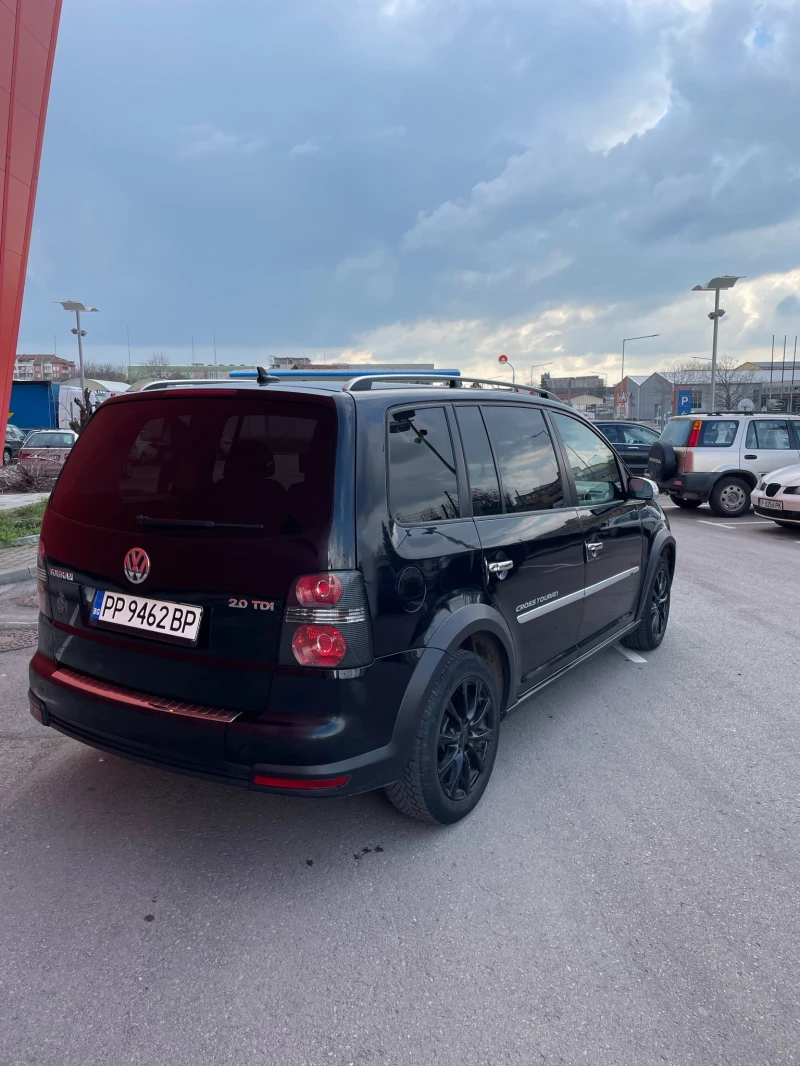 VW Touran CROSS, снимка 4 - Автомобили и джипове - 52596999