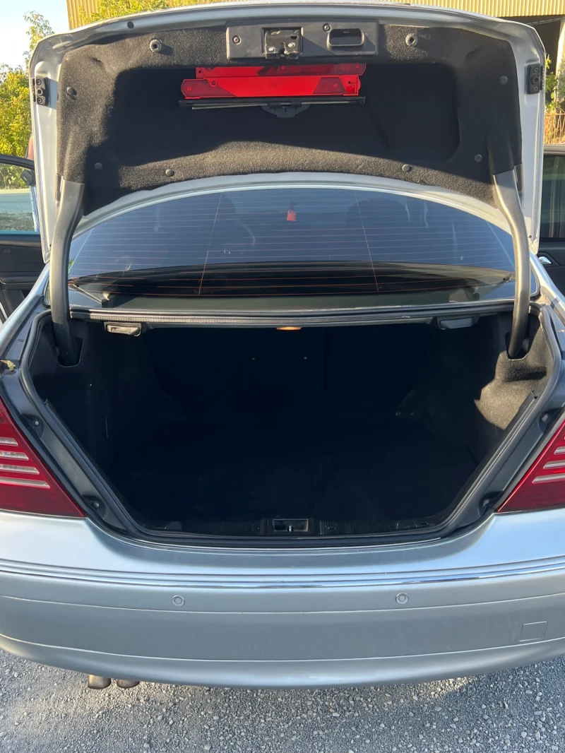 Mercedes-Benz C 220, снимка 5 - Автомобили и джипове - 52358187
