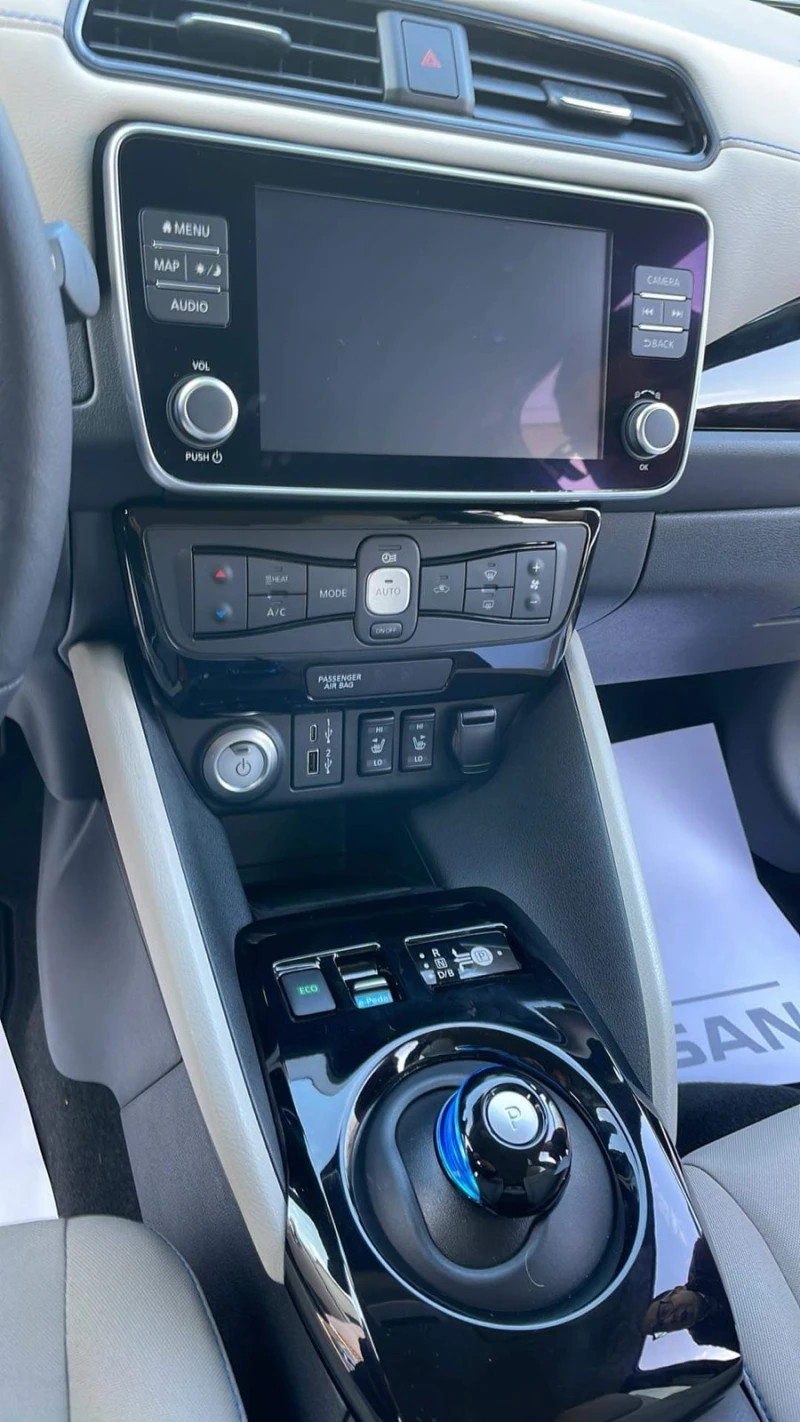 Nissan Leaf , снимка 14 - Автомобили и джипове - 51108212