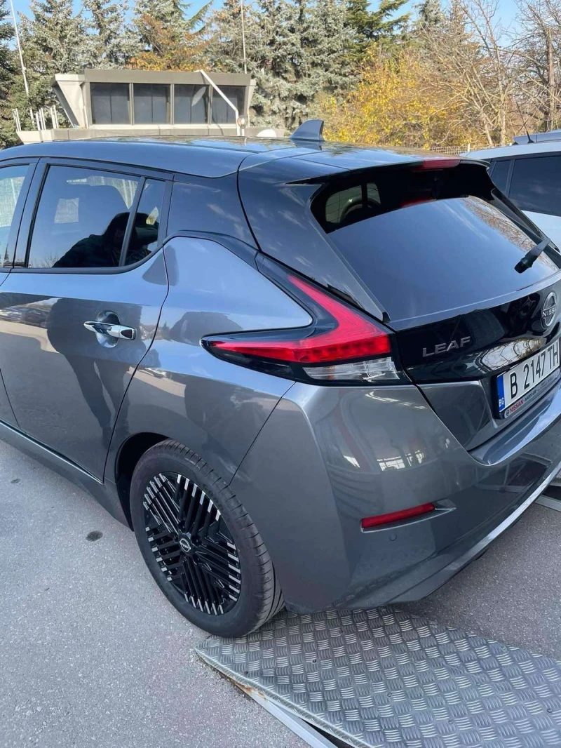 Nissan Leaf , снимка 7 - Автомобили и джипове - 51108212
