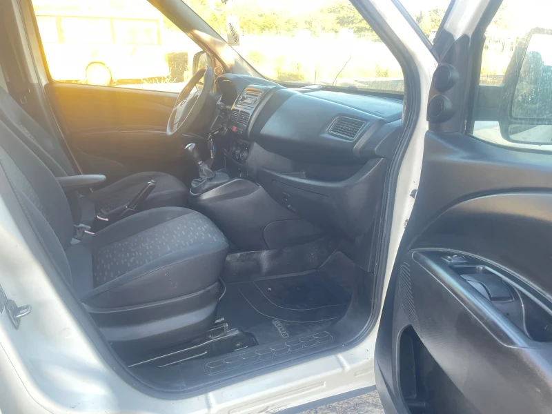 Opel Combo 1.3CDTI 90ks KLIMA, снимка 10 - Автомобили и джипове - 52157836