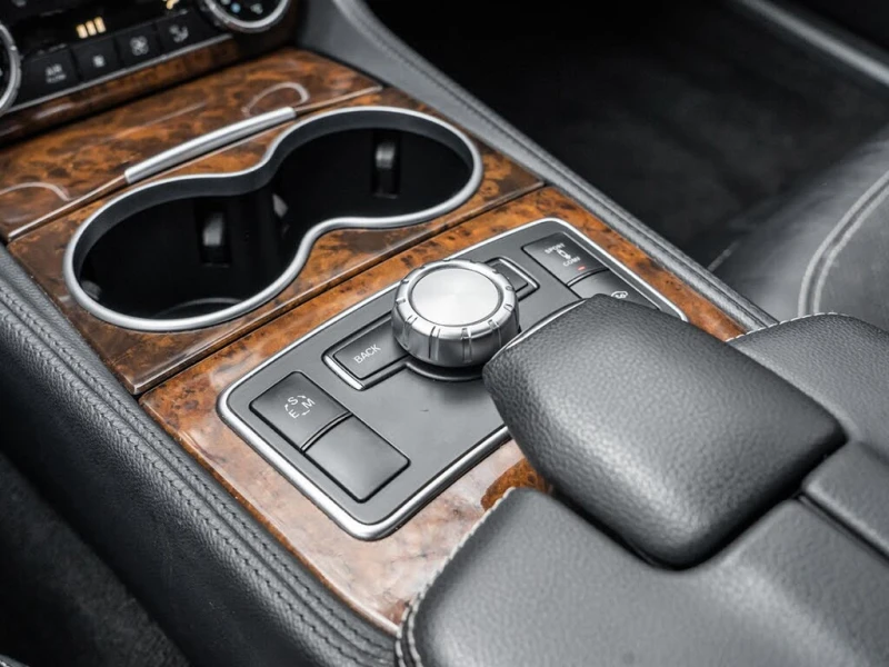Mercedes-Benz CLS 550 AMG PACK* HARMAN* МАСАЖ* ОБДУХ* KEYLESS, снимка 12 - Автомобили и джипове - 52586145