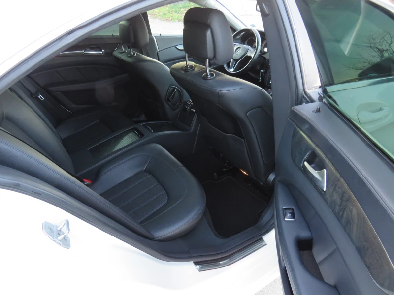 Mercedes-Benz CLS 350 CDI* 7G AMG-LINE РЕГИСТРИРАН* , снимка 11 - Автомобили и джипове - 52811845