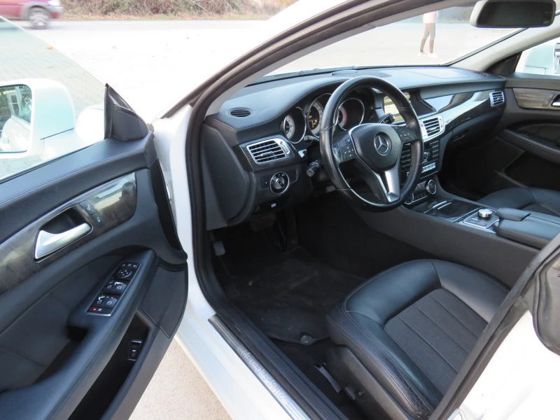 Mercedes-Benz CLS 350 CDI* 7G AMG-LINE РЕГИСТРИРАН* , снимка 9 - Автомобили и джипове - 52811845