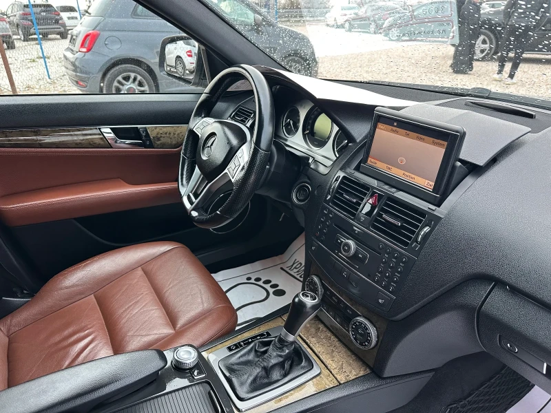 Mercedes-Benz C 320 CDI, AMG, НАВИ, ТОП!, снимка 15 - Автомобили и джипове - 52875992