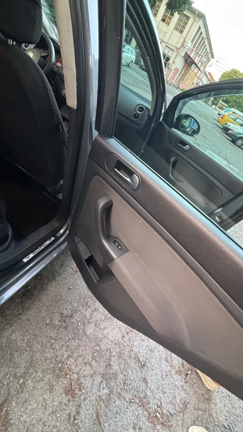 VW Golf Plus, снимка 10 - Автомобили и джипове - 52904712