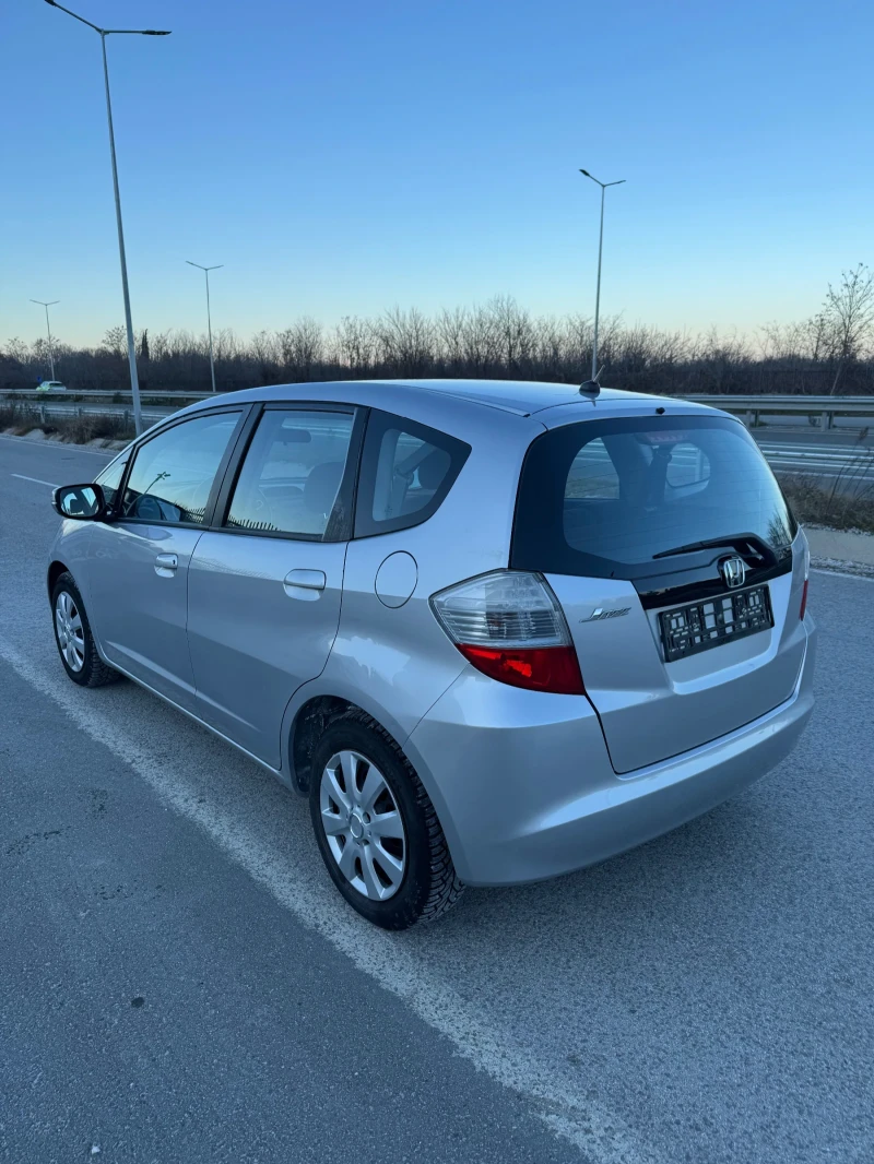 Honda Jazz 1.4, снимка 6 - Автомобили и джипове - 52913311