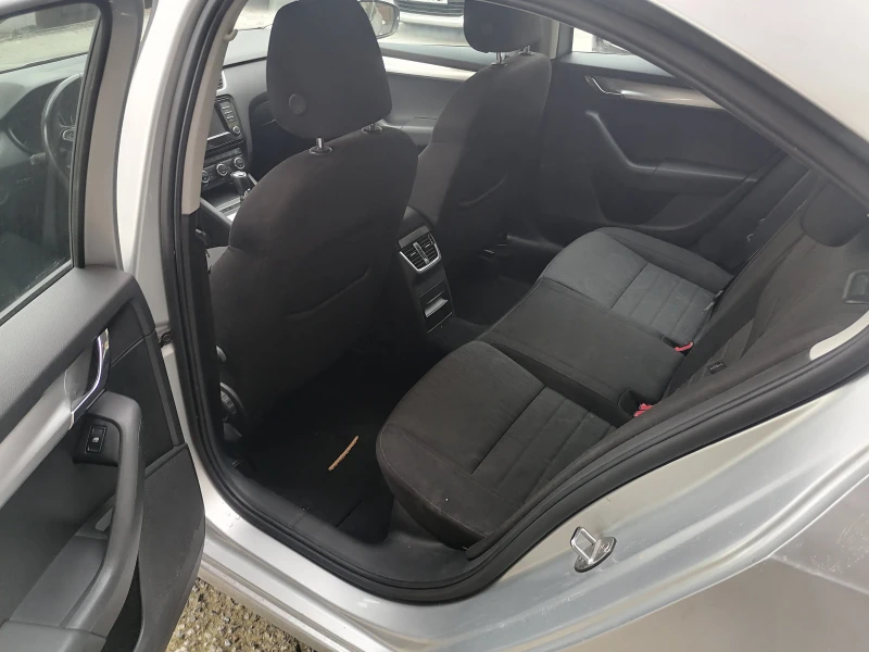 Skoda Octavia, снимка 7 - Автомобили и джипове - 53001203