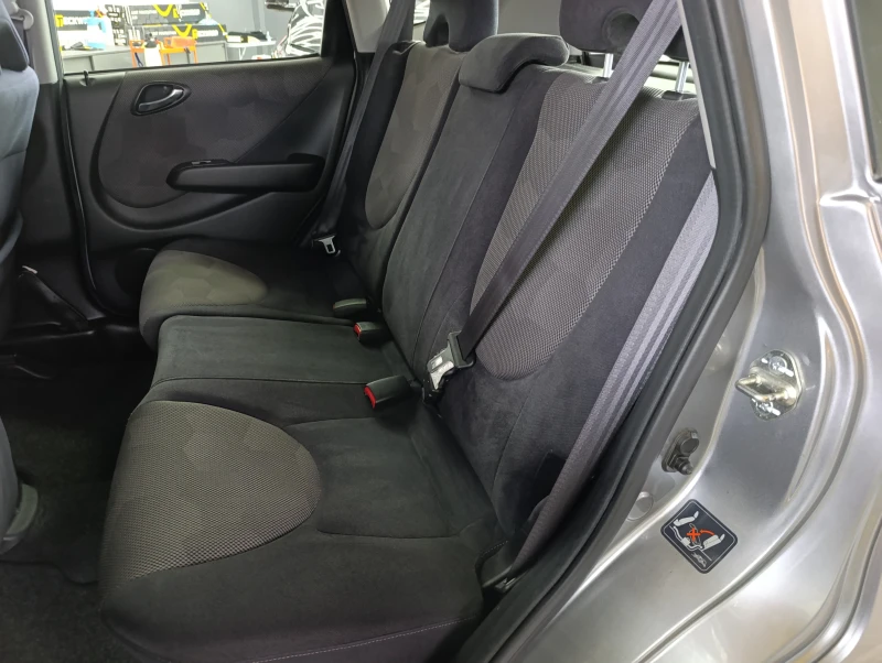 Honda Jazz 1.4i Automatic, снимка 10 - Автомобили и джипове - 53040374